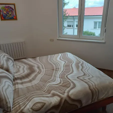 Apartma Mjrka Dobrovo